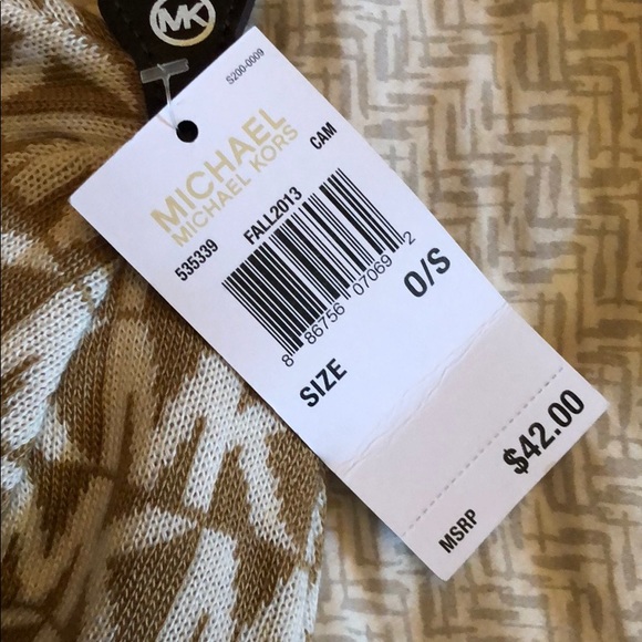 Micheal kors beanie - Picture 2 of 4